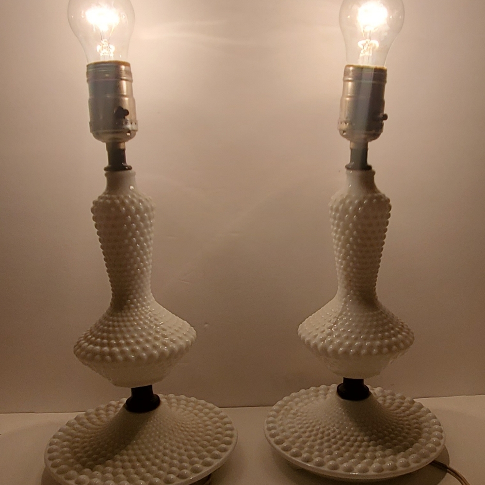 Vintage FENTON Set of 2 Hobnail Milk Glass Lamps